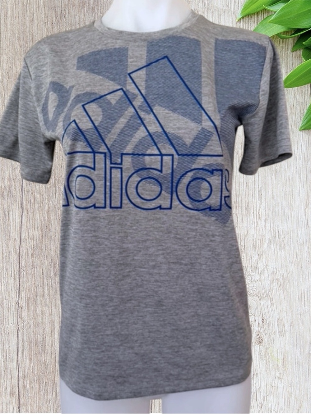 Adidas Aeroready Boy’s Print Graphic Tee in Gray, Size: Medium (10/12)